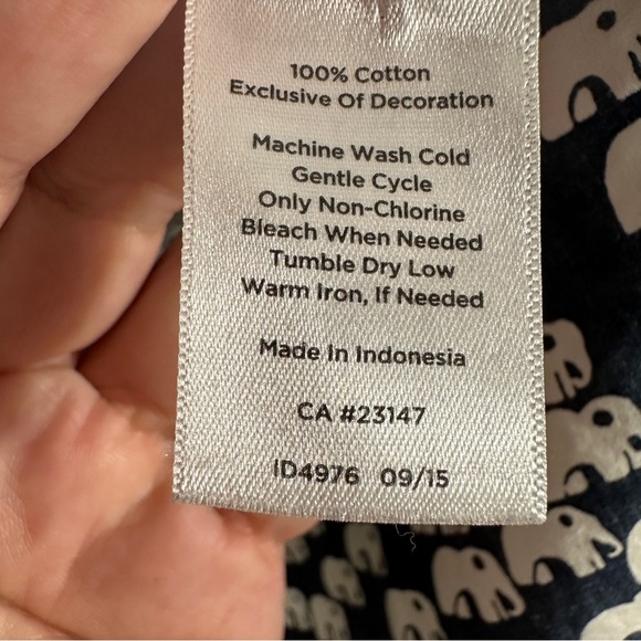 Talbots XL Navy and White Elephant Print Blouse, cotton, roll sleeves w/tab - Picture 4 of 9